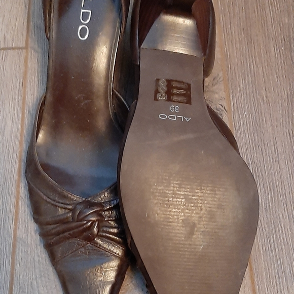 Aldo leather pointy toe heals - Picture 2 of 3